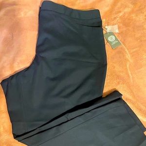 Vince Camuto Women's Pants - Size 24W; Color Black